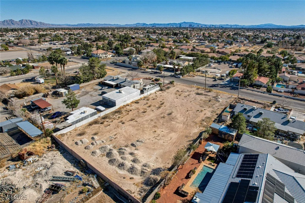 6520 El Campo Grande, Las Vegas, NV 89130