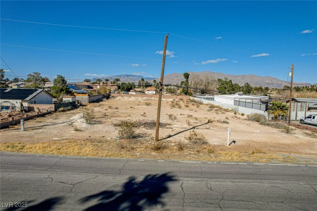 6520 El Campo Grande, Las Vegas, NV 89130