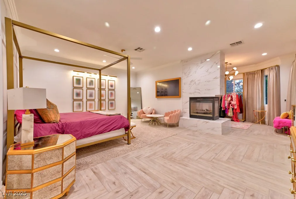 7565 Torrey Pines, Las Vegas, NV 89131