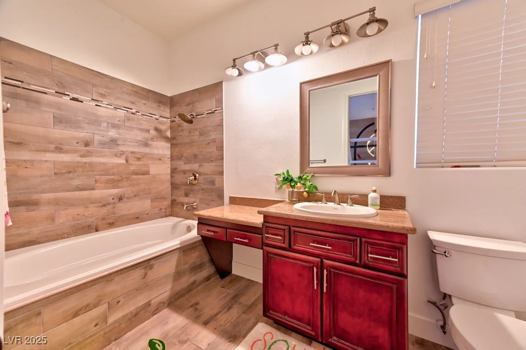 7565 Torrey Pines, Las Vegas, NV 89131