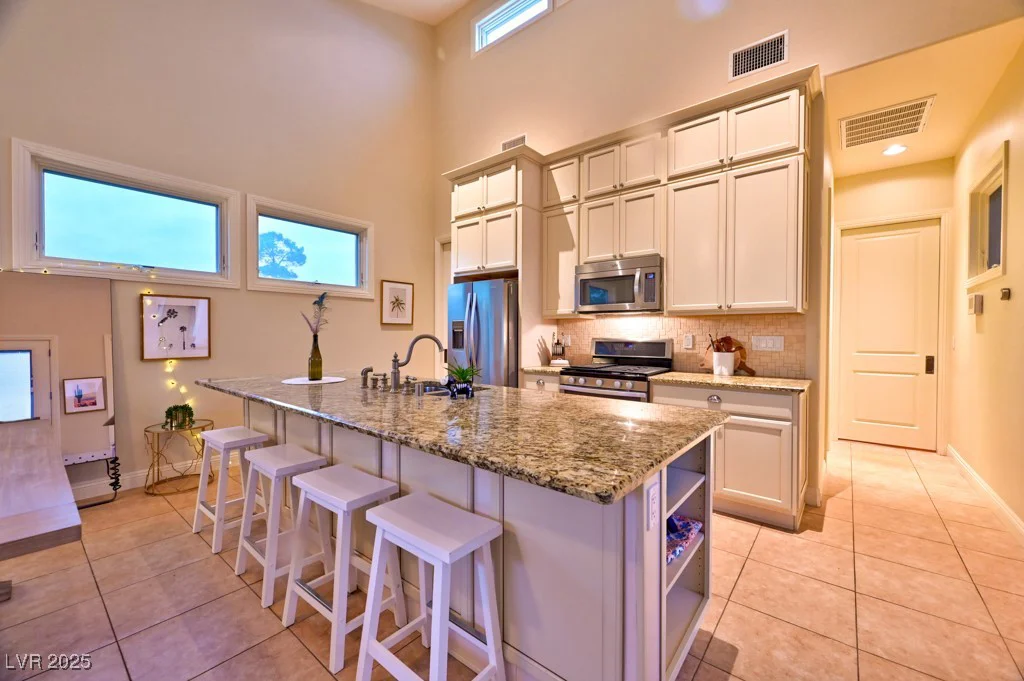 7565 Torrey Pines, Las Vegas, NV 89131