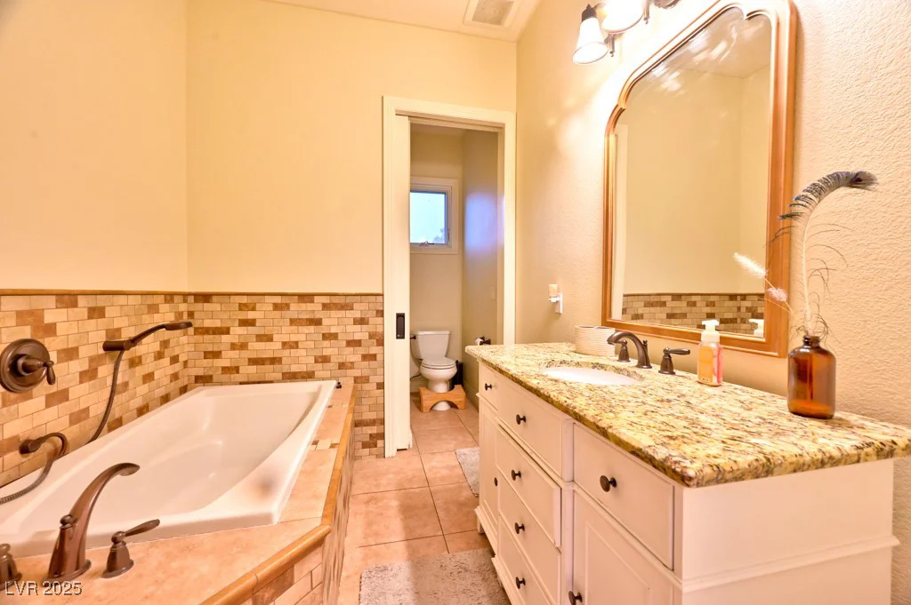 7565 Torrey Pines, Las Vegas, NV 89131