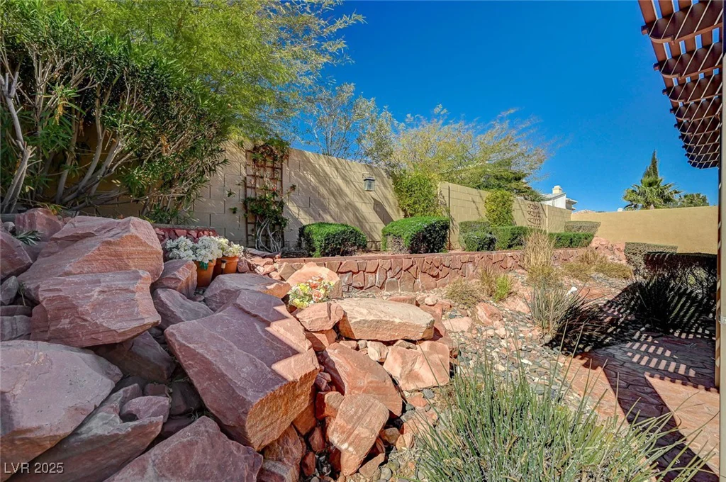 3625 Campbell, Las Vegas, NV 89129
