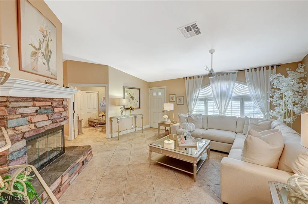 3625 Campbell, Las Vegas, NV 89129