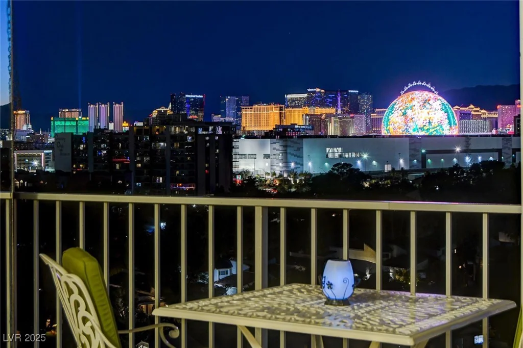 3111 Bel Air, Las Vegas, NV 89109