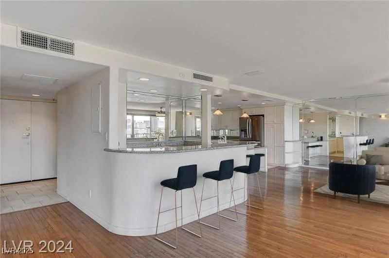 3111 Bel Air, Las Vegas, NV 89109