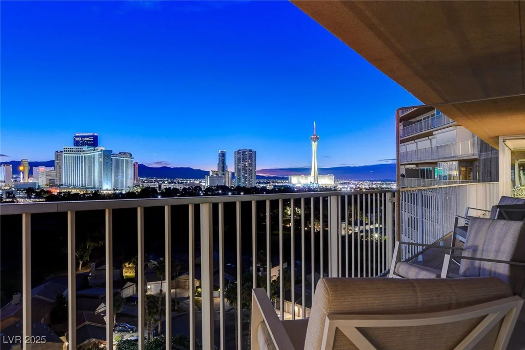 3111 Bel Air, Las Vegas, NV 89109