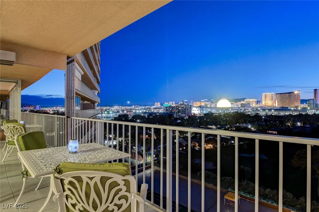 3111 Bel Air, Las Vegas, NV 89109
