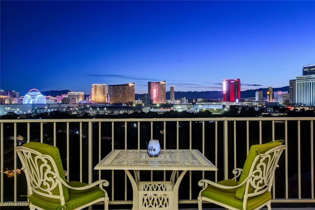 3111 Bel Air, Las Vegas, NV 89109