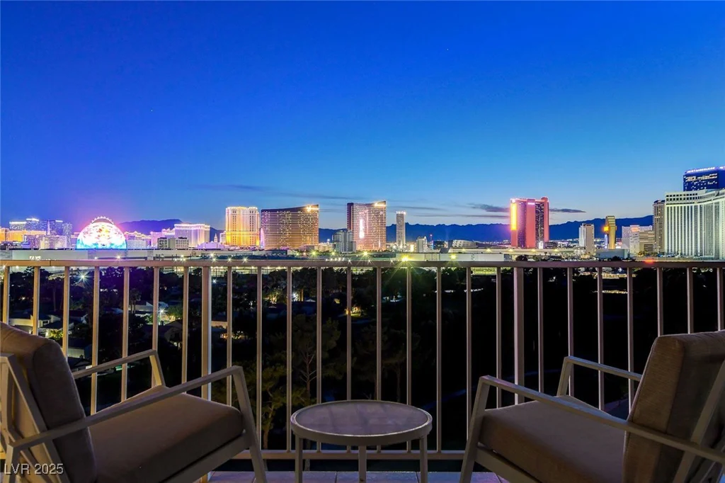 3111 Bel Air, Las Vegas, NV 89109