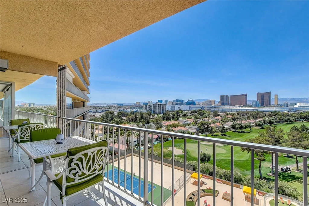 3111 Bel Air, Las Vegas, NV 89109