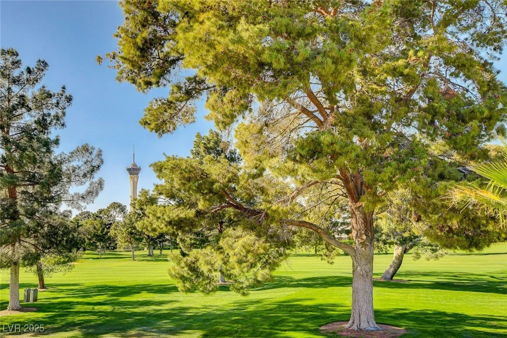 3111 Bel Air, Las Vegas, NV 89109