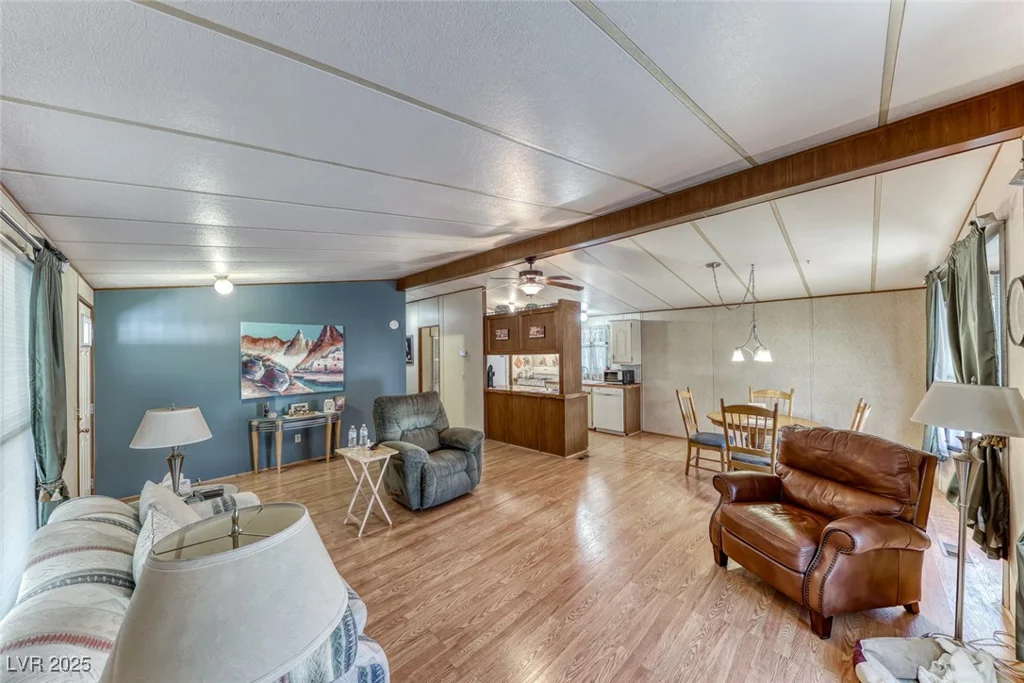 5561 Aldama, Las Vegas, NV 89122