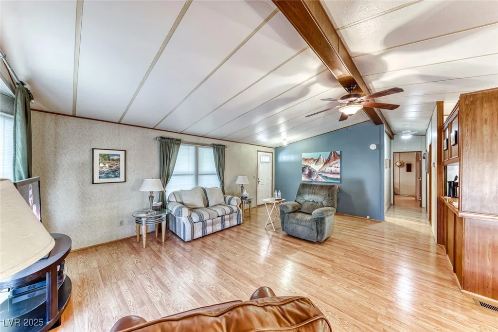 5561 Aldama, Las Vegas, NV 89122