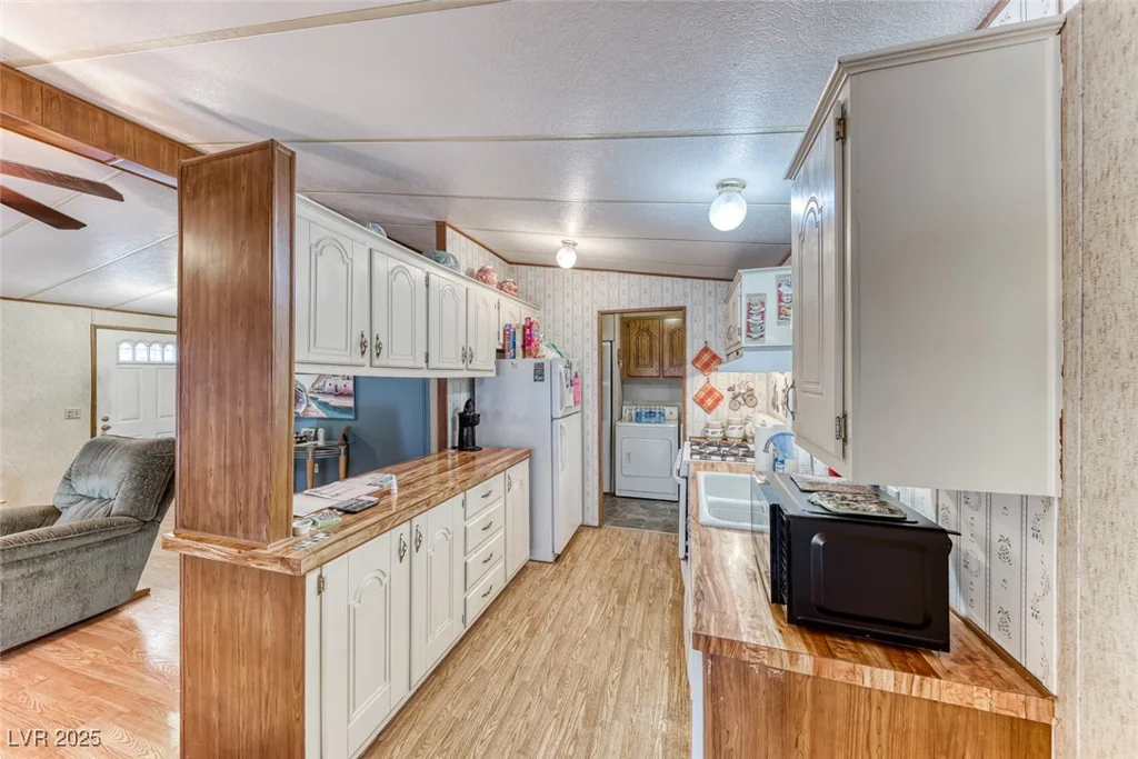 5561 Aldama, Las Vegas, NV 89122