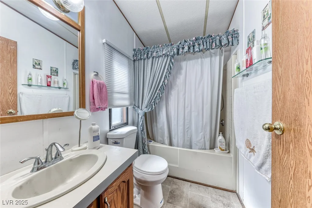 5561 Aldama, Las Vegas, NV 89122