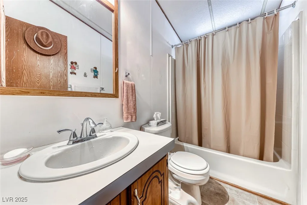 5561 Aldama, Las Vegas, NV 89122