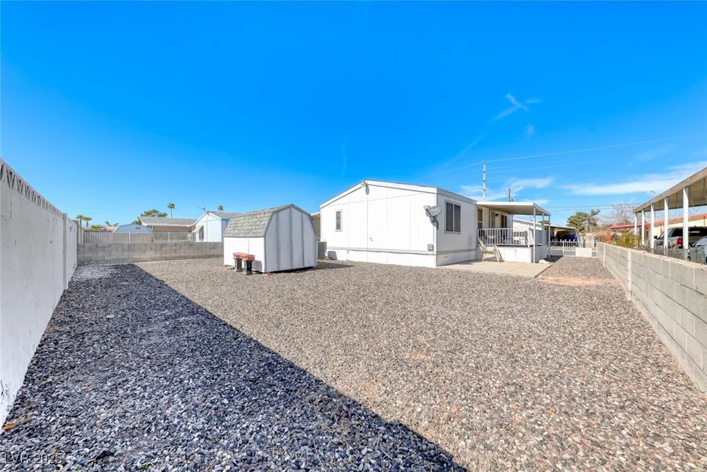 5561 Aldama, Las Vegas, NV 89122