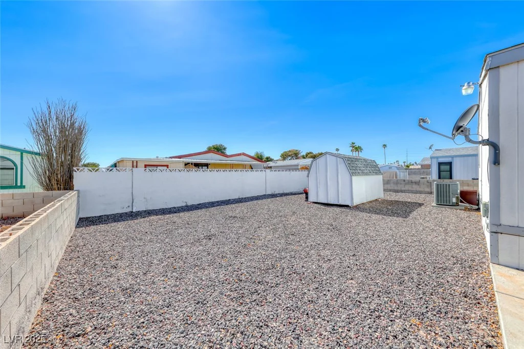 5561 Aldama, Las Vegas, NV 89122
