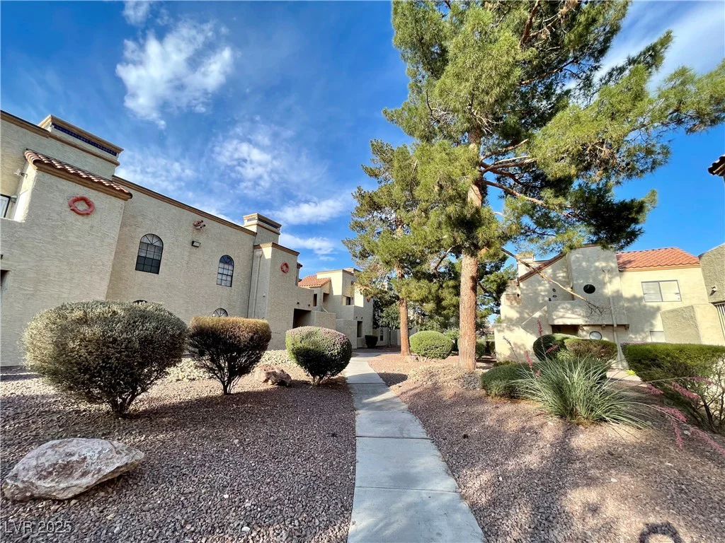 2964 Juniper Hills, Las Vegas, NV 89142