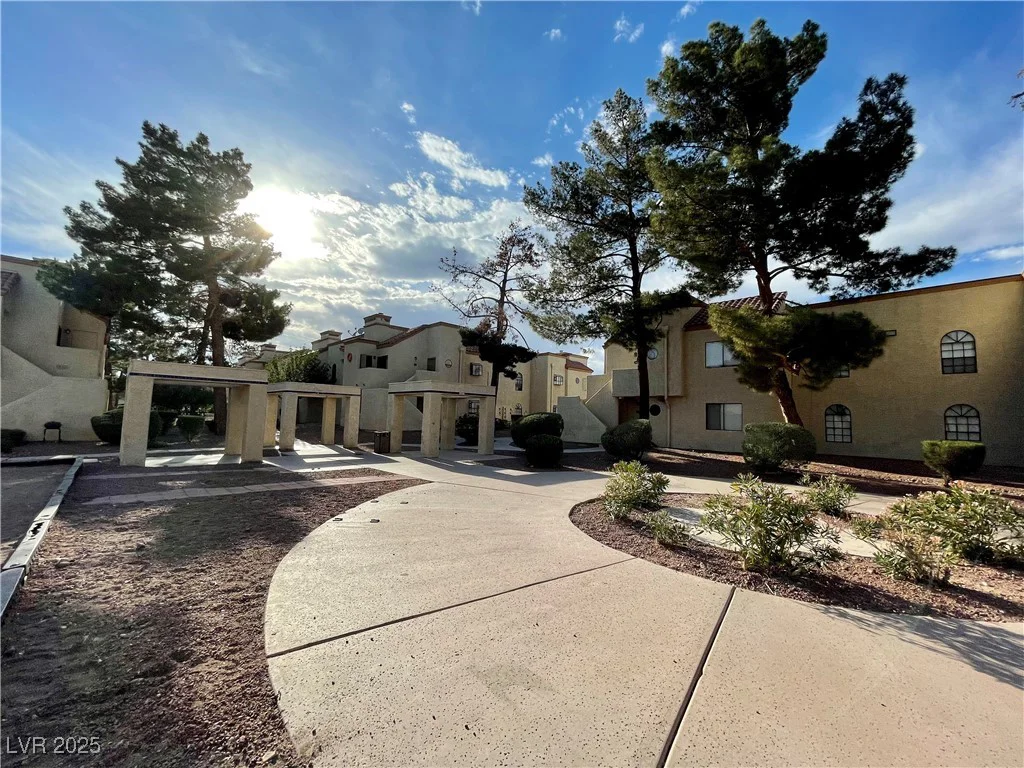 2964 Juniper Hills, Las Vegas, NV 89142