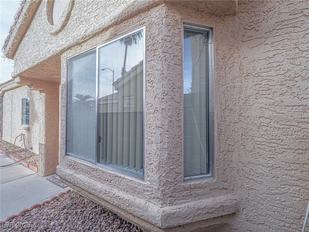 7089 Orange Grove, Las Vegas, NV 89119