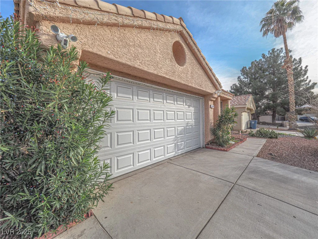 7089 Orange Grove, Las Vegas, NV 89119