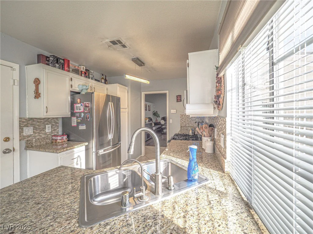 7089 Orange Grove, Las Vegas, NV 89119