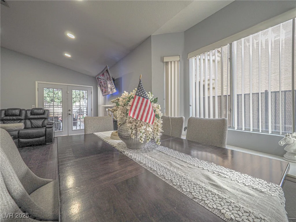 7089 Orange Grove, Las Vegas, NV 89119