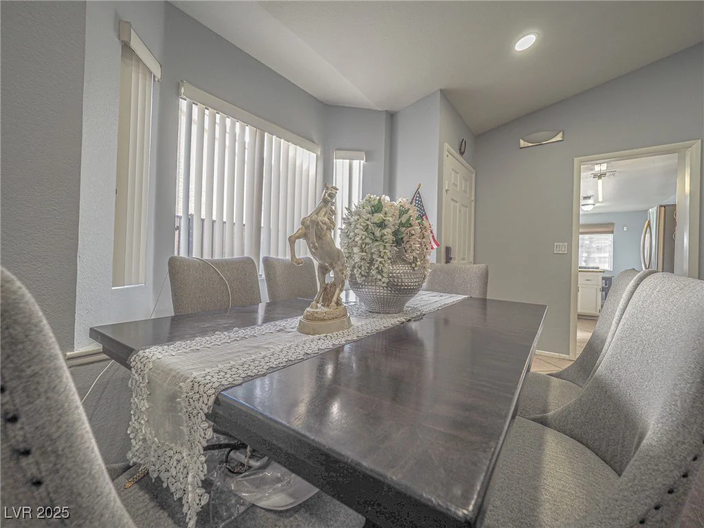 7089 Orange Grove, Las Vegas, NV 89119