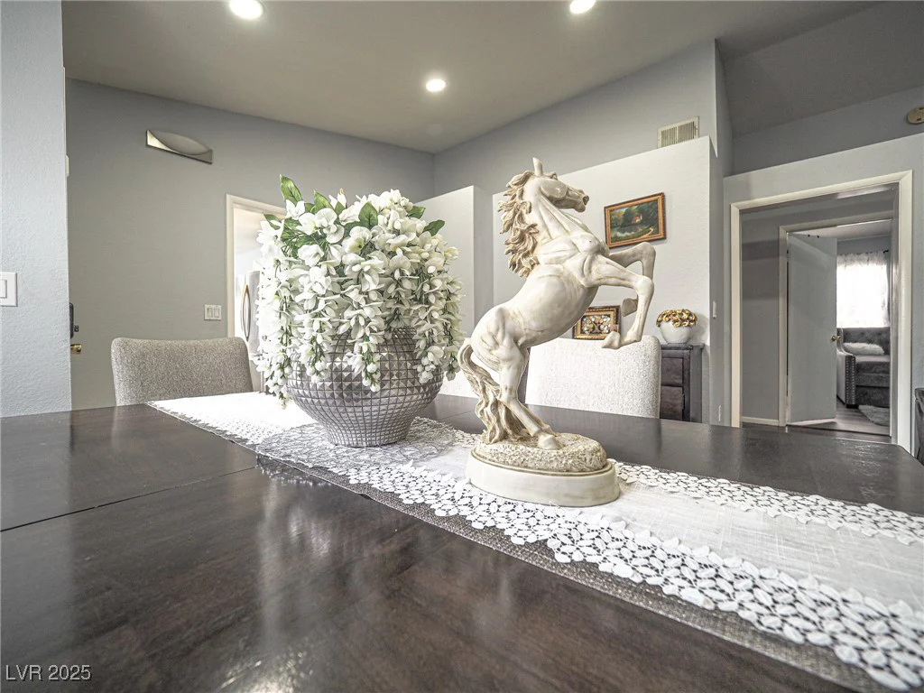 7089 Orange Grove, Las Vegas, NV 89119