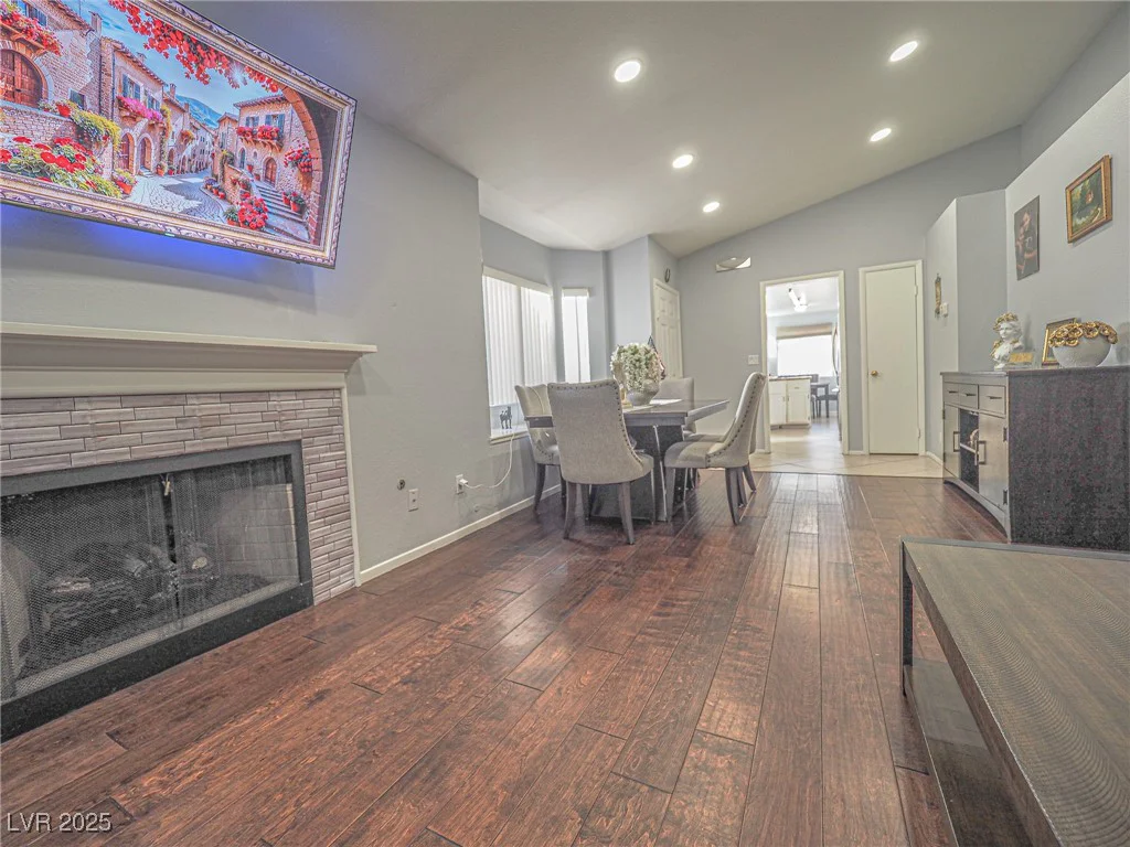 7089 Orange Grove, Las Vegas, NV 89119