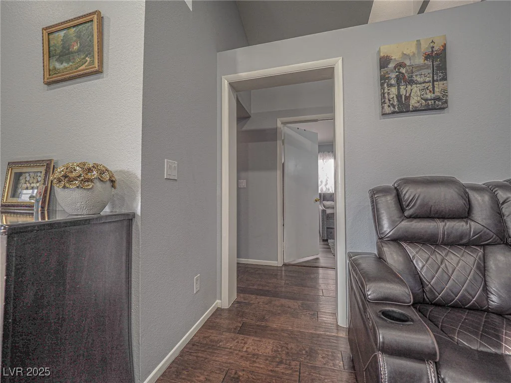 7089 Orange Grove, Las Vegas, NV 89119