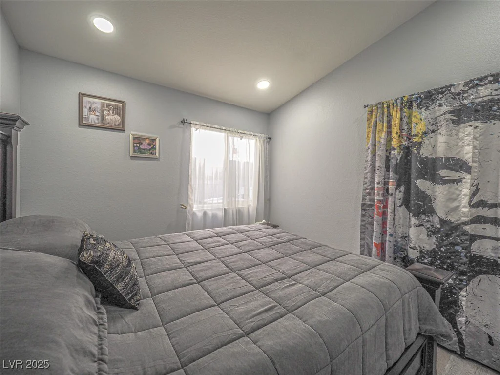 7089 Orange Grove, Las Vegas, NV 89119