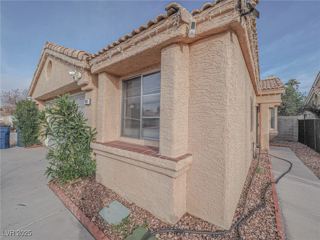 7089 Orange Grove, Las Vegas, NV 89119
