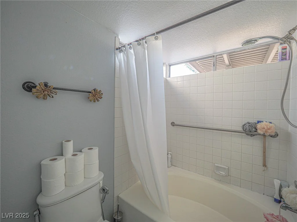 7089 Orange Grove, Las Vegas, NV 89119