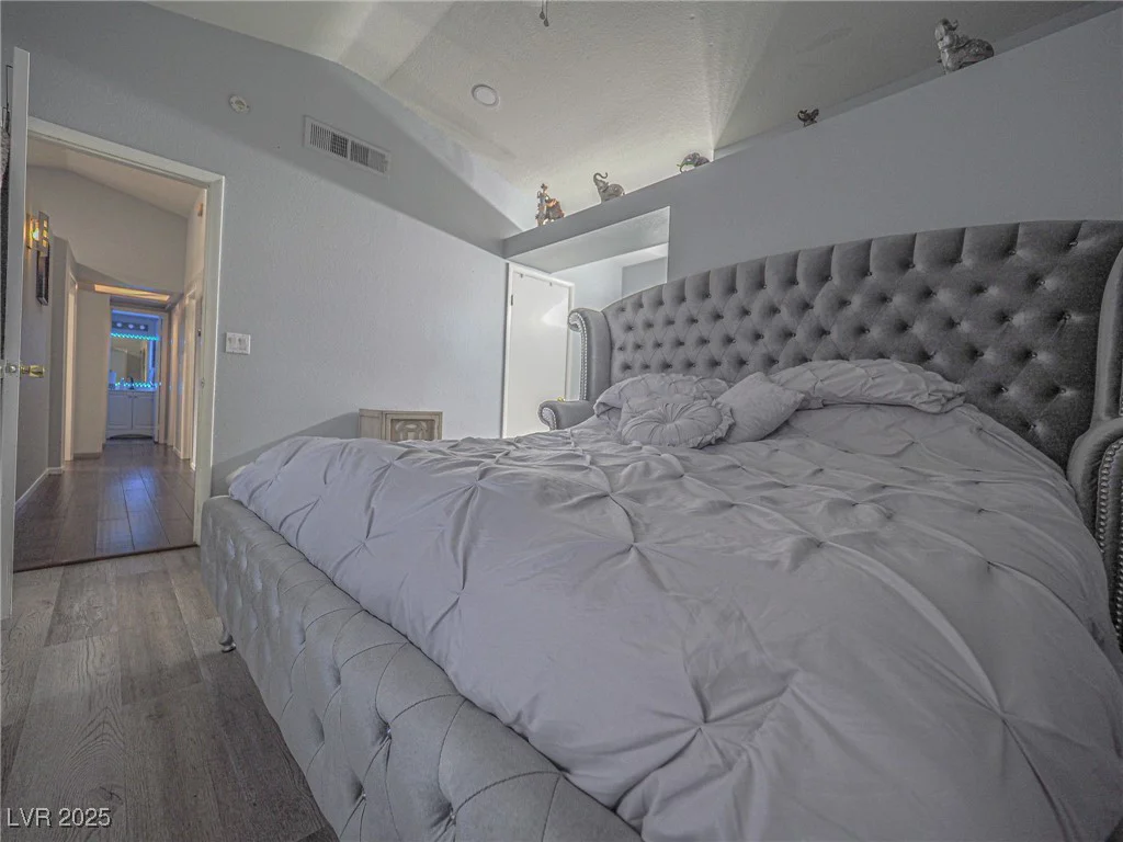 7089 Orange Grove, Las Vegas, NV 89119