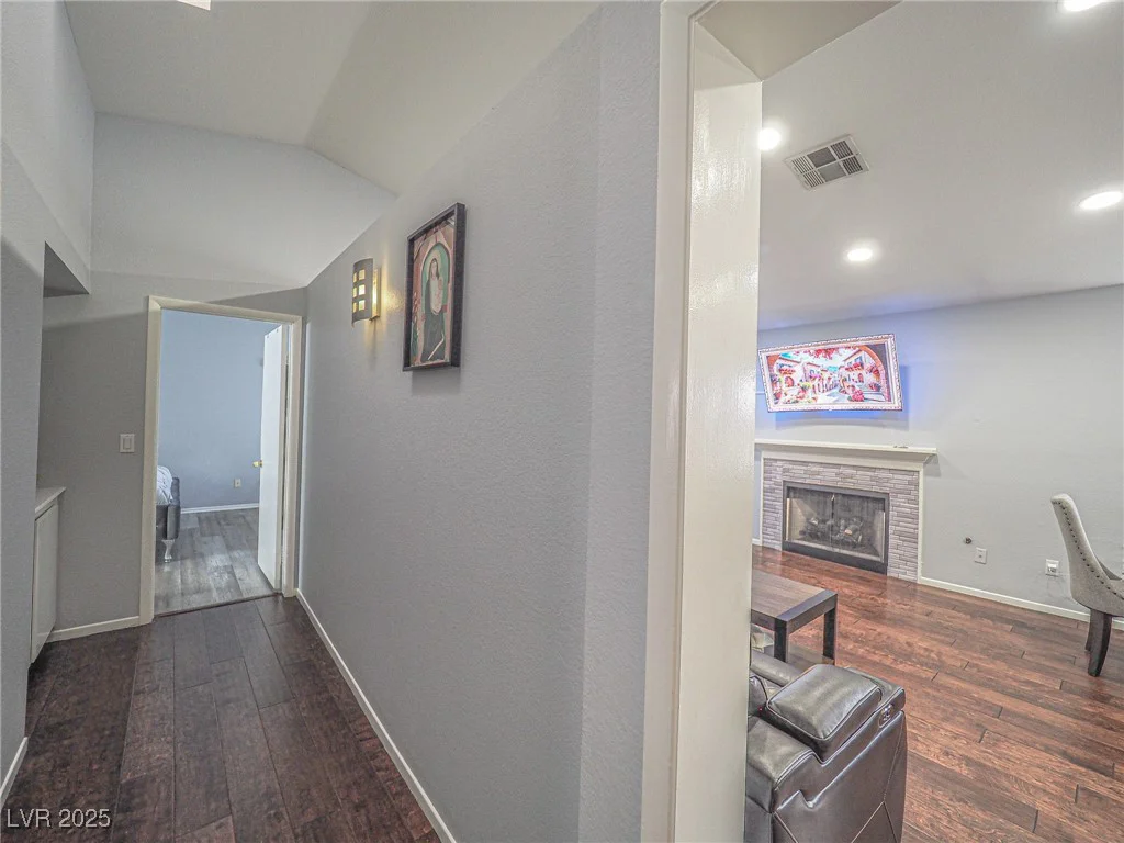 7089 Orange Grove, Las Vegas, NV 89119