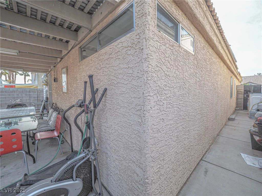 7089 Orange Grove, Las Vegas, NV 89119