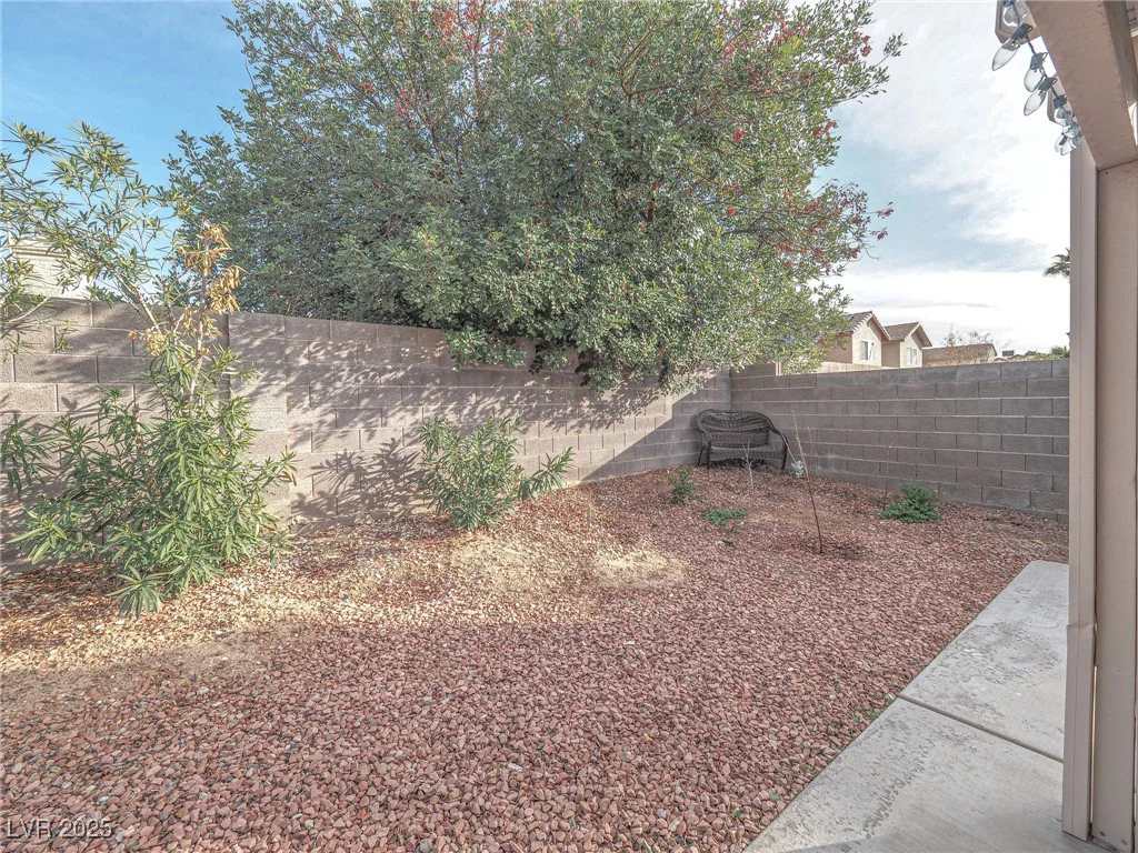 7089 Orange Grove, Las Vegas, NV 89119