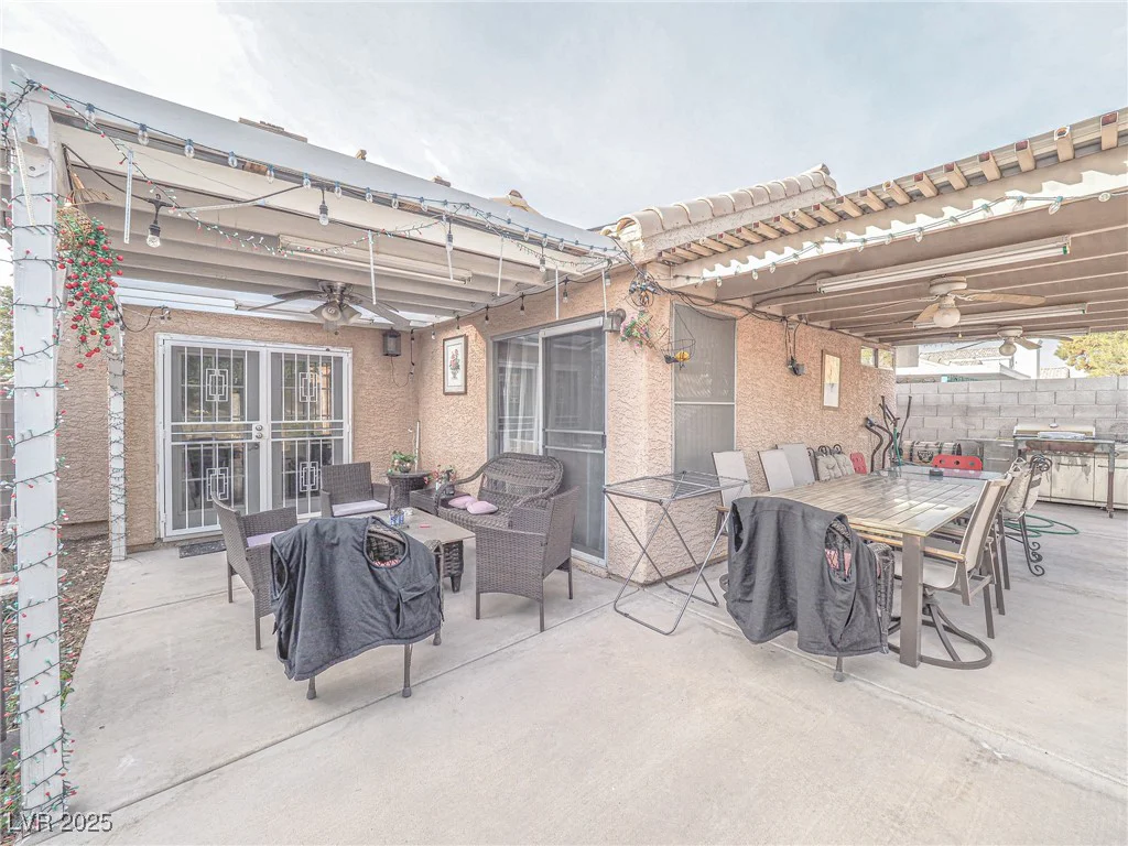 7089 Orange Grove, Las Vegas, NV 89119