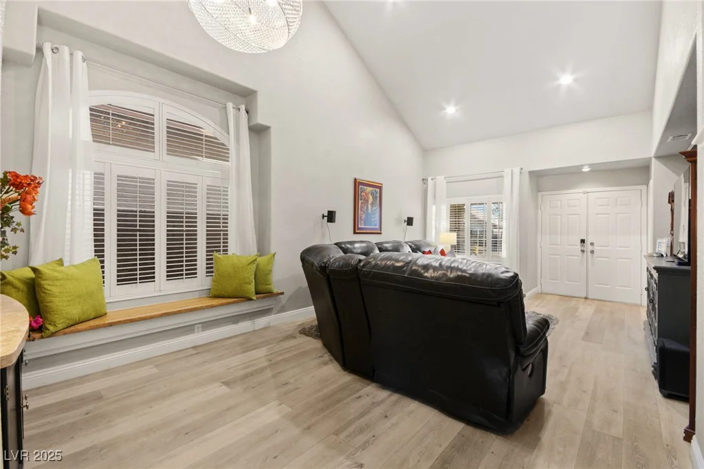 3427 Meridale, Las Vegas, NV 89117