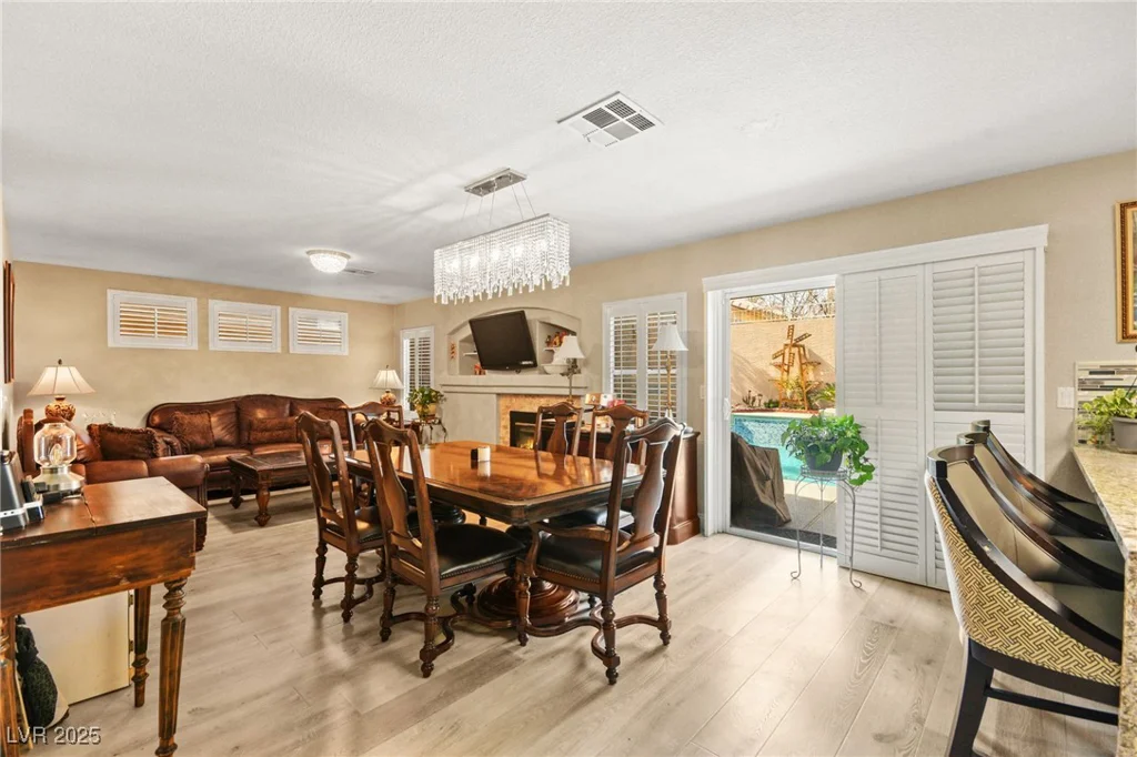 3427 Meridale, Las Vegas, NV 89117