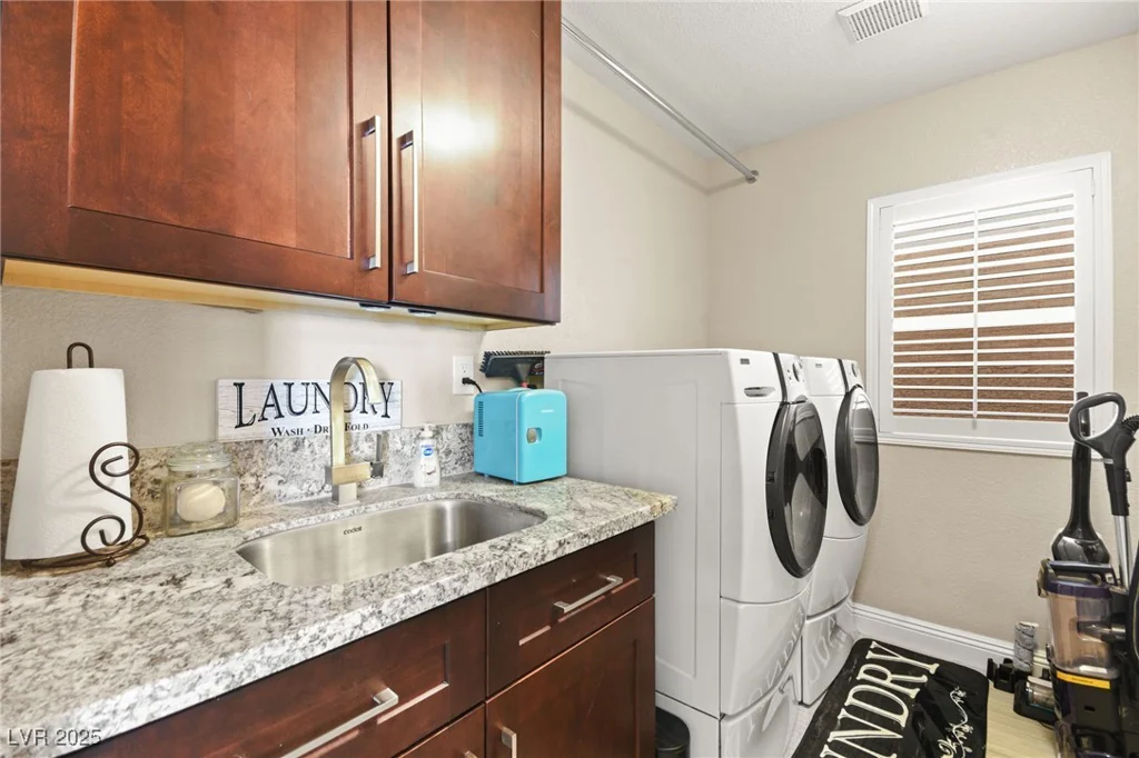 3427 Meridale, Las Vegas, NV 89117
