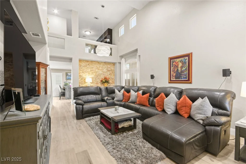 3427 Meridale, Las Vegas, NV 89117
