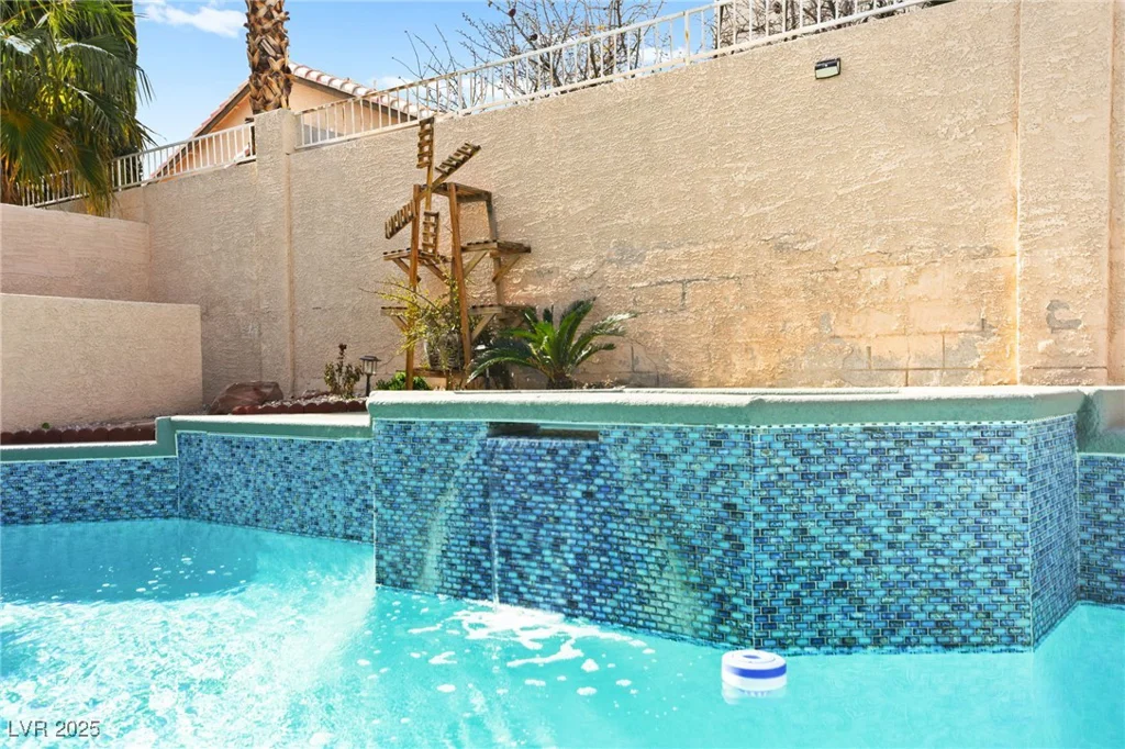 3427 Meridale, Las Vegas, NV 89117