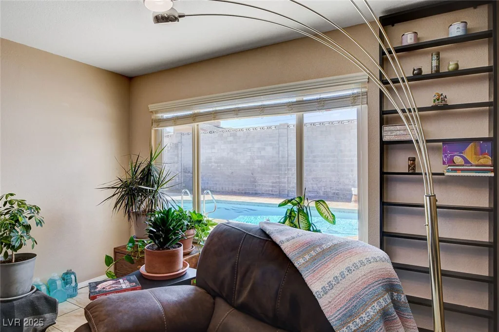 216 Candlelight, Las Vegas, NV 89145