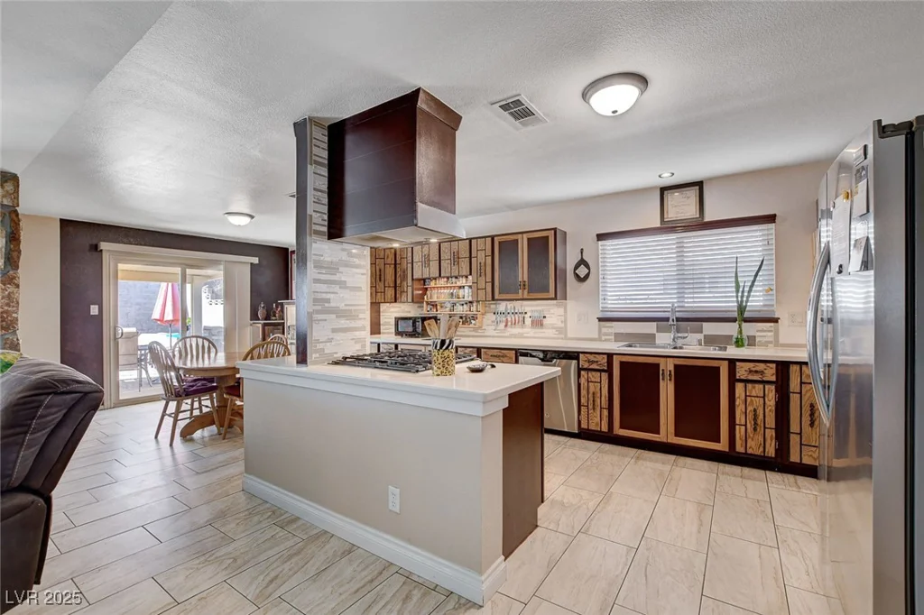 216 Candlelight, Las Vegas, NV 89145