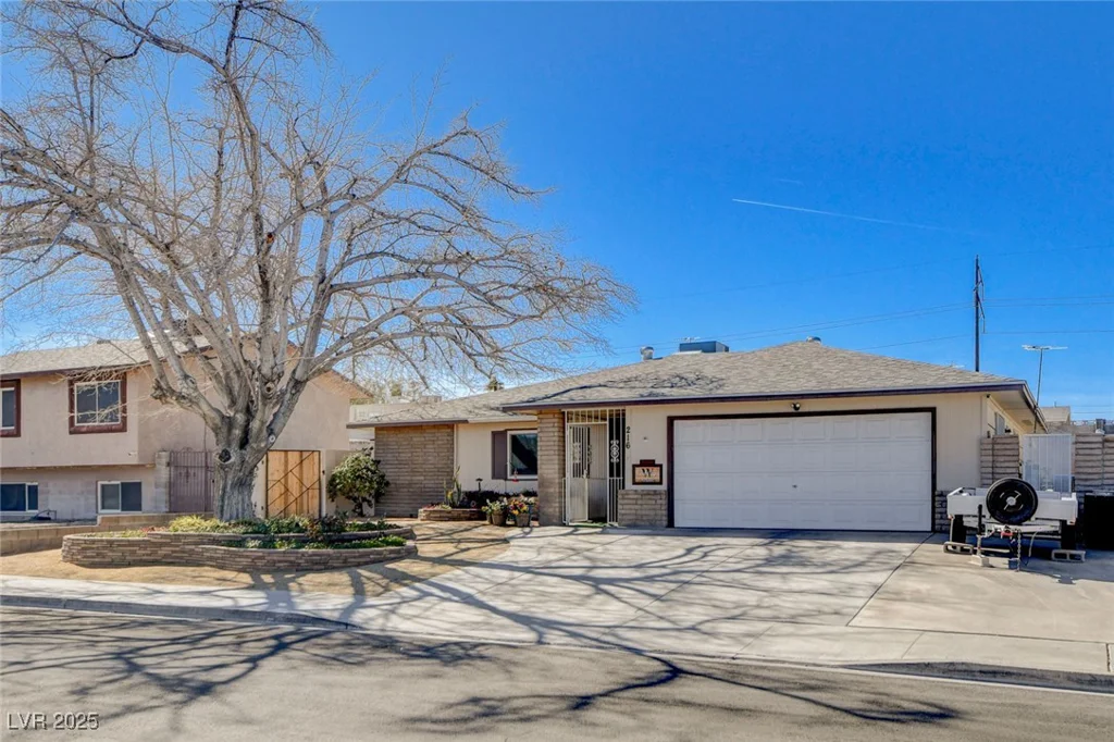 216 Candlelight, Las Vegas, NV 89145