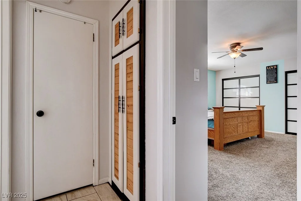216 Candlelight, Las Vegas, NV 89145